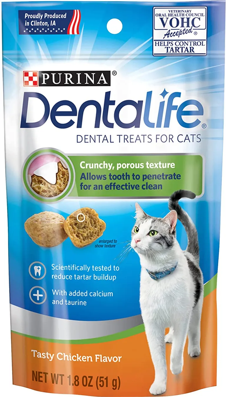 Purina DentaLife Dental Treats for Cats Chicken Photo 1