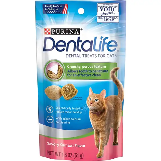 Purina DentaLife Dental Treats for Cats Salmon Photo 1